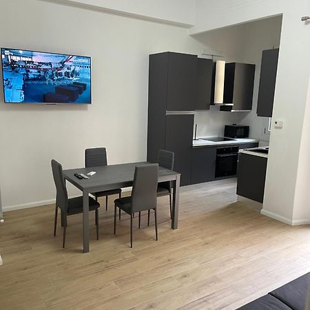 Ampio Bilocale Zona Navigli Apartment มิลาน ภายนอก รูปภาพ